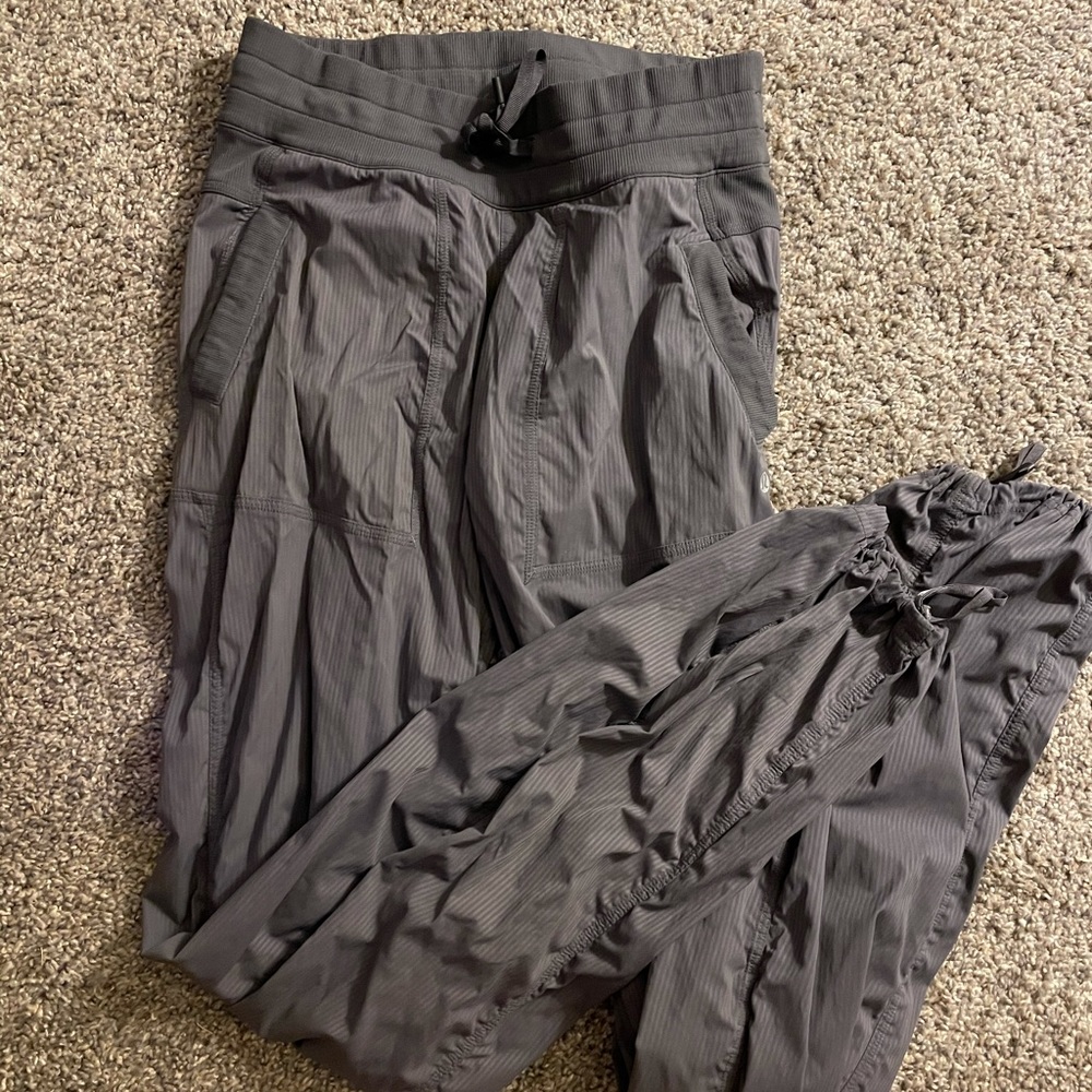 Lulu studio pants size 6 long